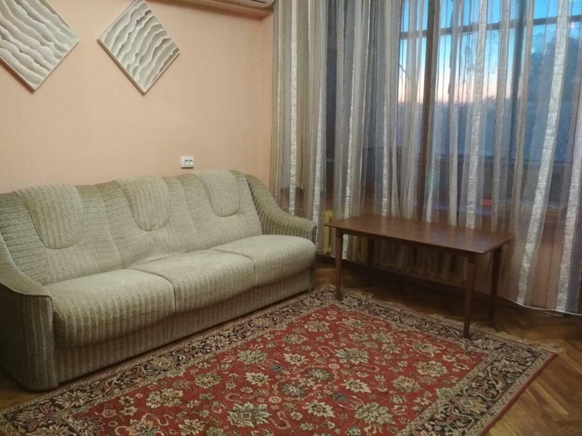 Lighthouse Apartment キシナウ エクステリア 写真